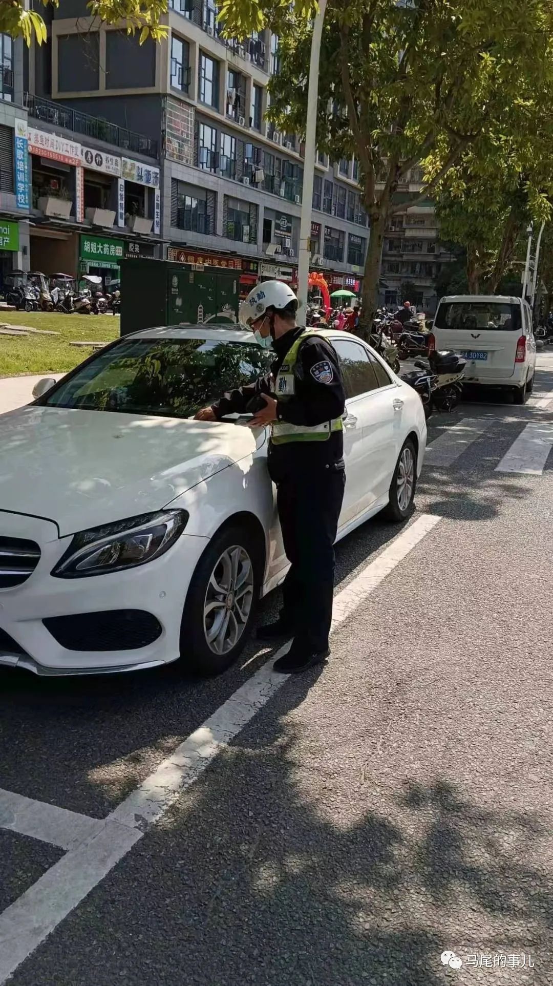 停车莫任性!马尾交警持续开展违停整治行动 停车莫任性!马尾交警持续开展违停整治行动