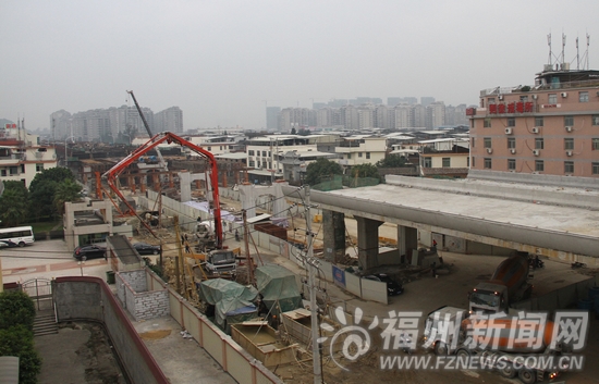 福湾路沿线违建将强制拆除 确保主线春节前通车