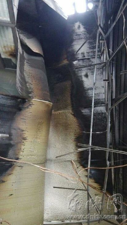 闽侯一家具店突然冒烟起火 疑电焊工作业时引起