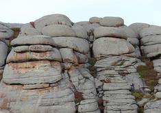 (XHDW·图文互动)(1)中国考古重大发现“通天洞”成新疆热门旅游目的地