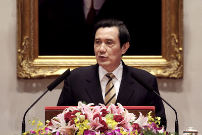 马英九:两岸服贸协议遇最严格审查何来黑箱?