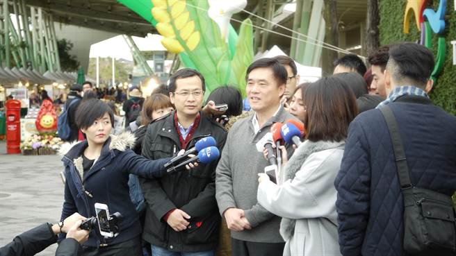 “一例一休”惹民怨 郝龙斌批:蔡当局“事主装公亲”