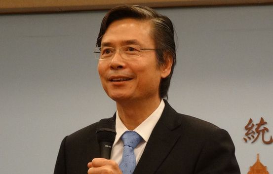 金溥聪打脸“吴将”周锡玮:当年5份民调他都输