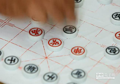 胡志强选举影片打马英九脸?回应质疑:太有想象力