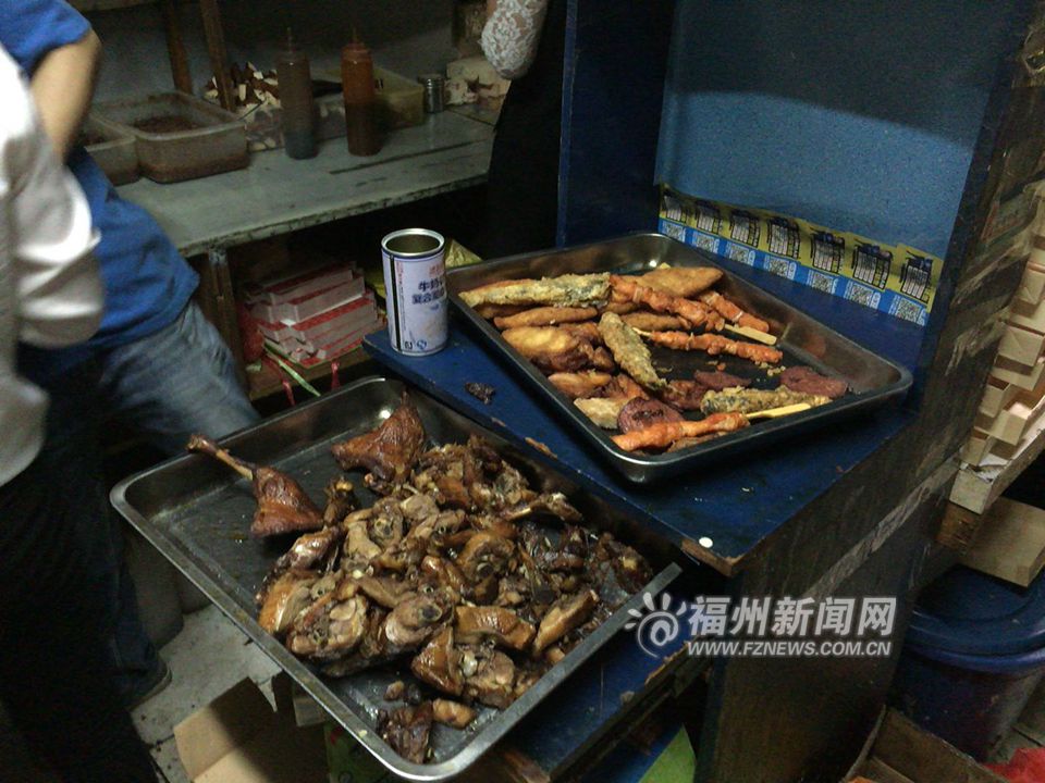 榕多部门突查外卖黑作坊　制餐环境令人触目惊心