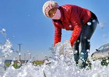 （经济）（1）河北滦州：冬小麦“喝足”封冻水