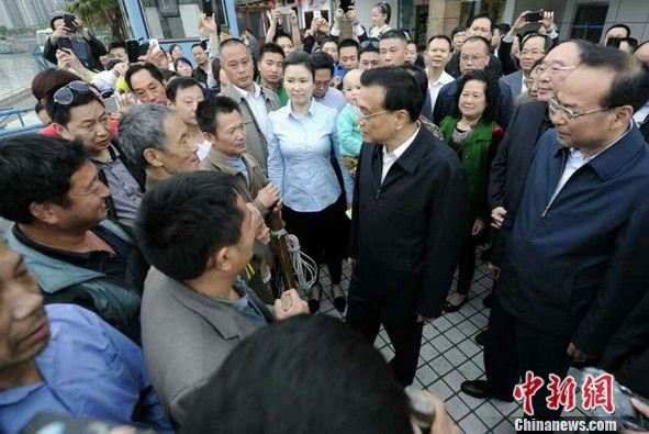 李克强：中国发展需要负重前行的“棒棒精神”（2）