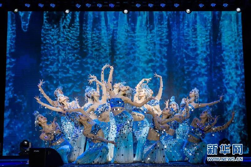 （XHDW）（1）“文化中国·四海同春”艺术团在马来西亚古晋演出