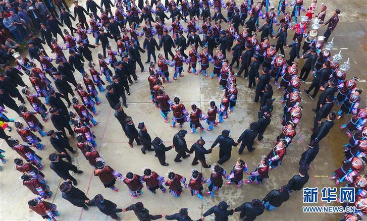 (在习近平新时代中国特色社会主义思想指引下——新时代新作为新篇章)(19)打同年庆丰收