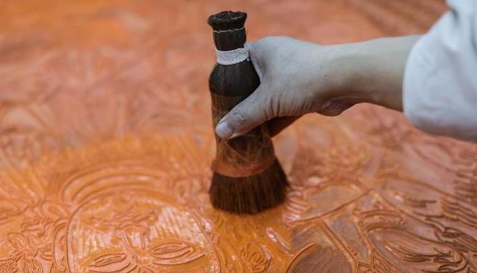 （文化）（5）非遗传承——杭州十竹斋木版水印传承人刊印巨幅作品