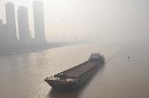 （环境）（1）湘江“枯水期”遭遇水涨 水位突破30米