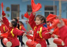 （文化）（2）传统腰鼓“韵动”校园