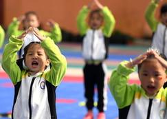 （社会）（1）唱儿歌迎“世界儿歌日”