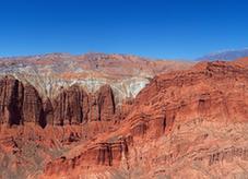 （美丽中国）（1）高原上的“碧水丹山”奇观