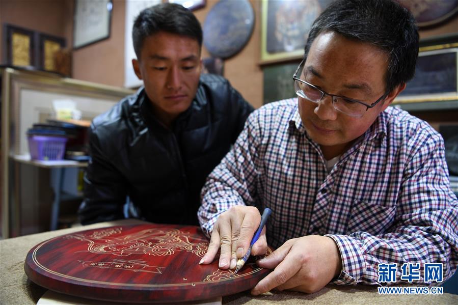 (图片故事)(4)用木刻画弘扬敦煌文化