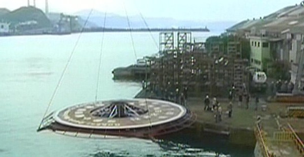 台湾基隆黄色小鸭变旋转鸭计划被喊停