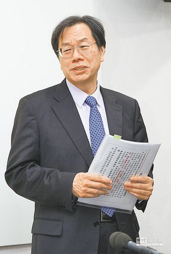 蒋丙煌接“卫福部长”称10月底前平息劣油风暴